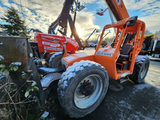 2017 SKYTRAK 10054 Forklift