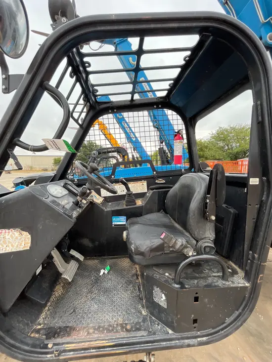 2015 Genie GTH-844 Forklift