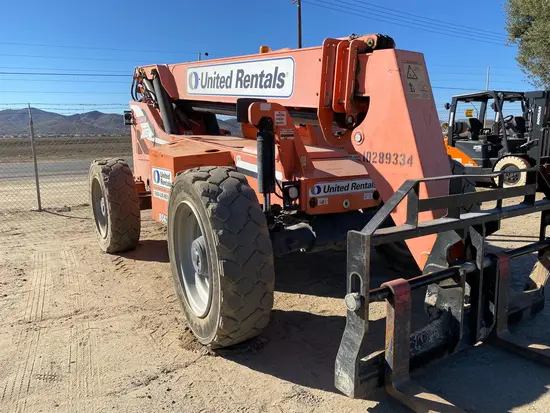 2014 SKYTRAK 8042 Forklift