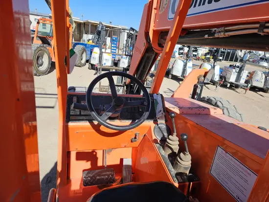 2014 SKYTRAK 8042 Forklift