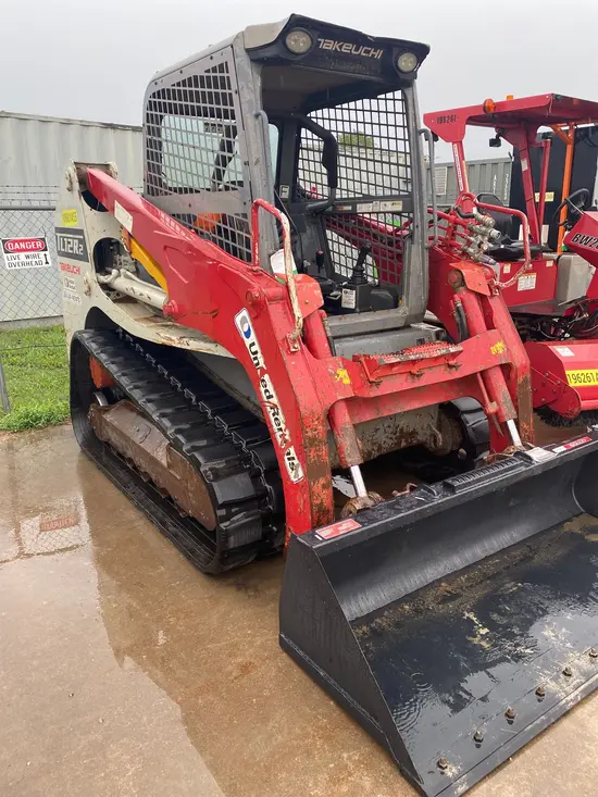 2017 Takeuchi TL12R2-R Track Loader