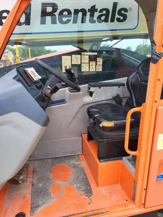 2016 JLG 642 Forklift