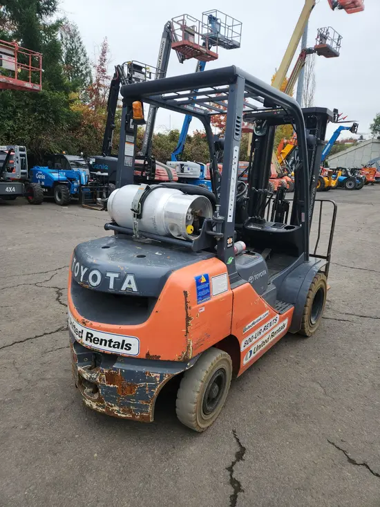 2018 Toyota 8FGU25 Warehouse Forklift