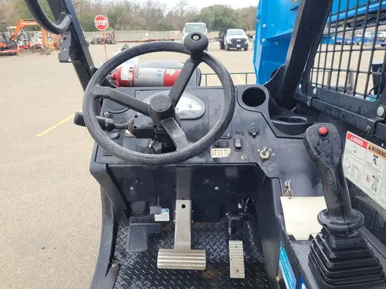 2015 Genie GTH-844 Forklift