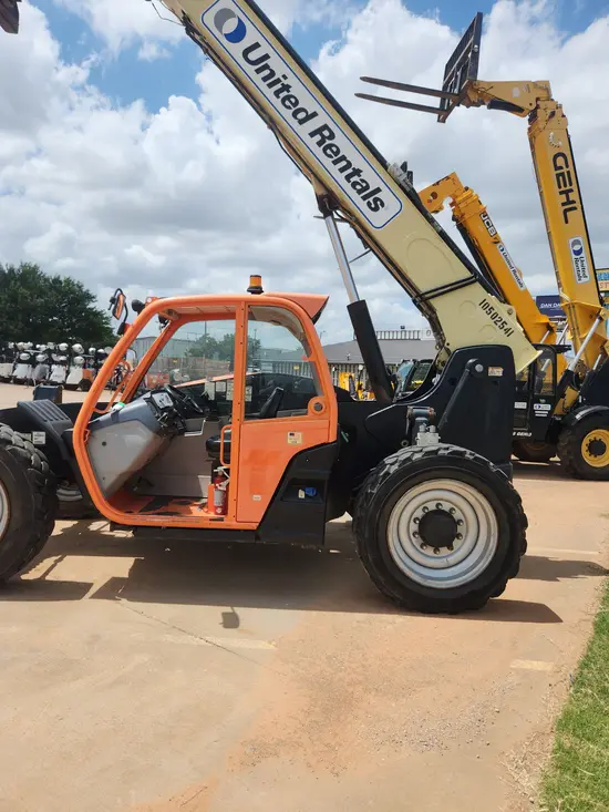 2016 JLG 642 Forklift