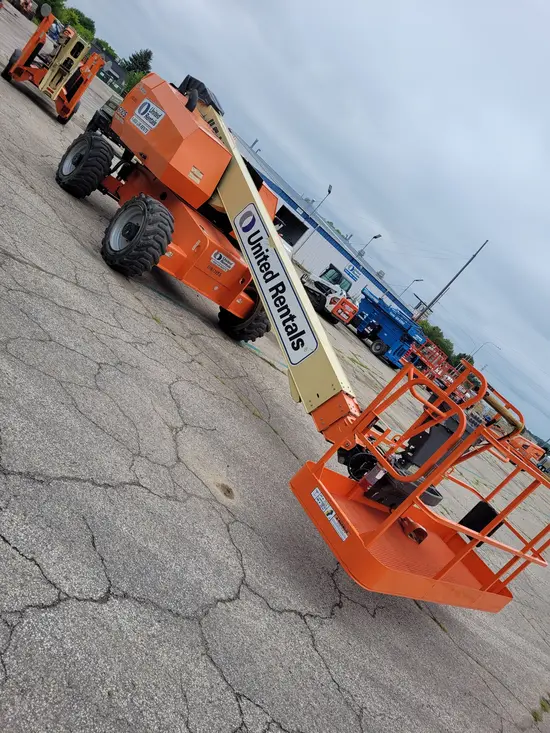 2017 JLG 600S Boom Lift