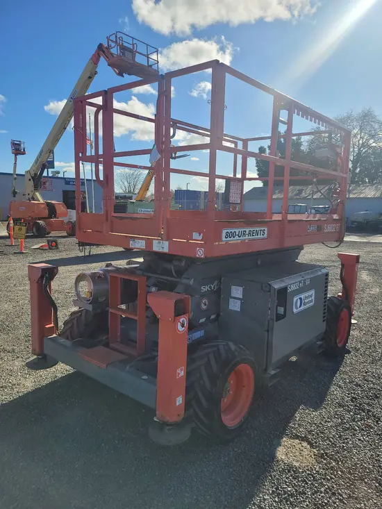 2017 Skyjack SJ6832RT Rough Terrain Scissor Lift