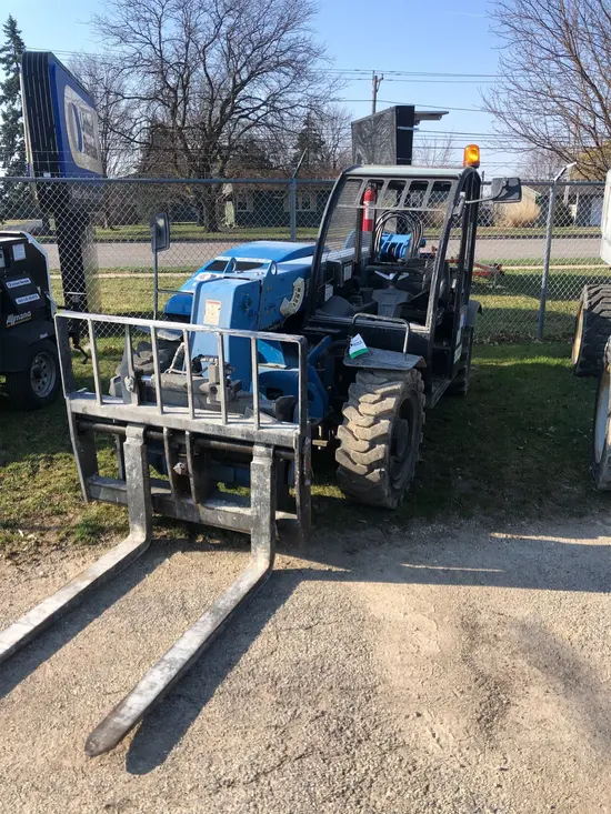 2017 Genie GTH-5519 Forklift