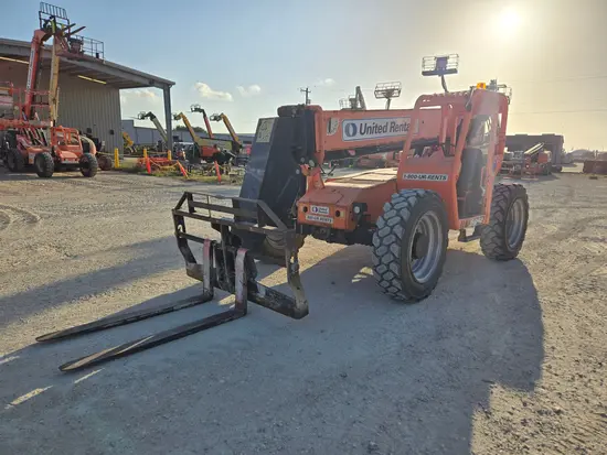 2017 SKYTRAK 6042 Forklift