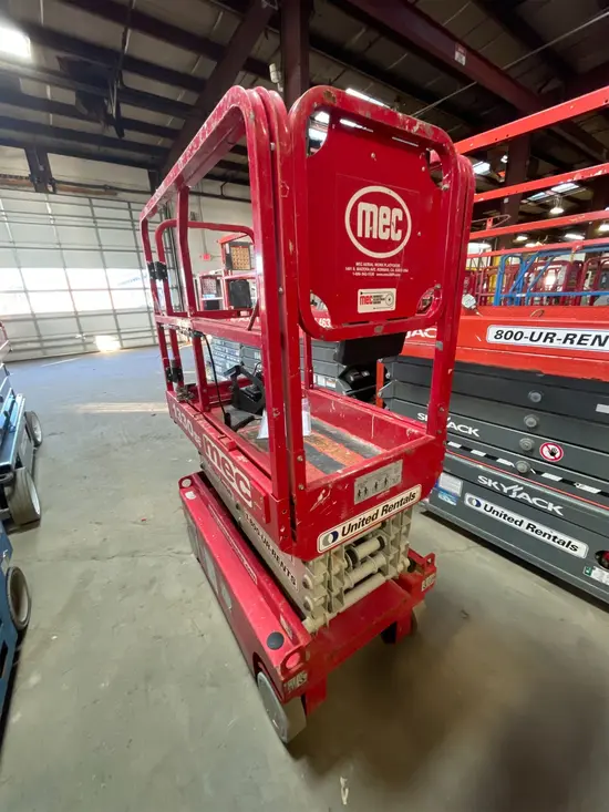 2017 MEC 1330SE Scissor Lift