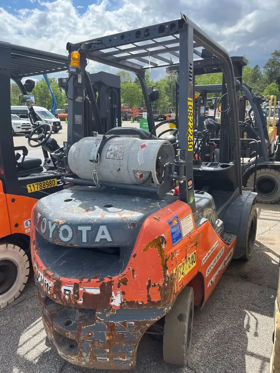 2018 Toyota 8FGU25 Warehouse Forklift