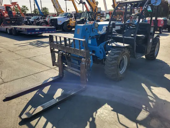 2018 Genie GTH-5519 Forklift
