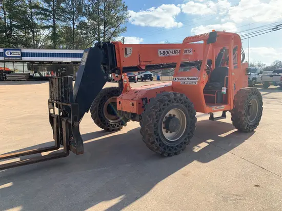2015 SKYTRAK 6042 Forklift