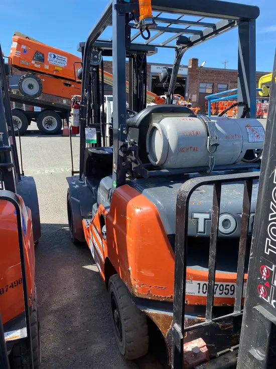 2018 Toyota 8FGU25 Warehouse Forklift