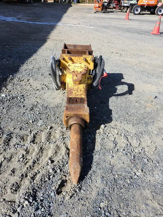 2017 Atlas Copco SB 452 Attachment