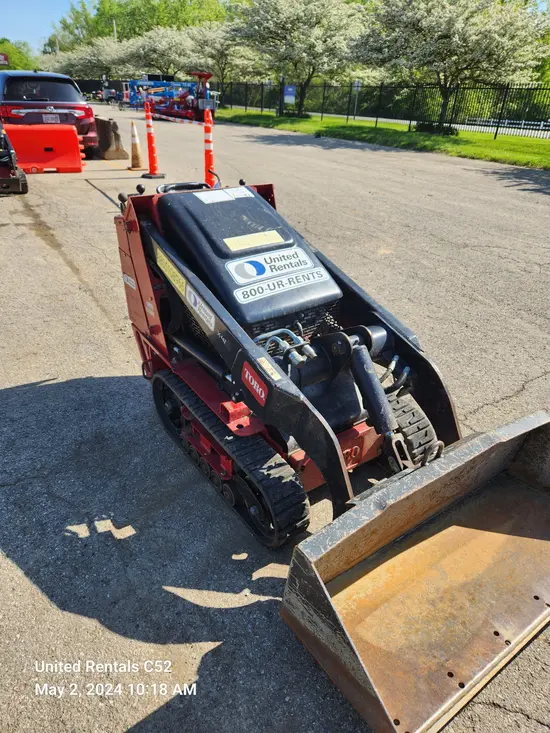 2019 Toro TX427 Track Loader