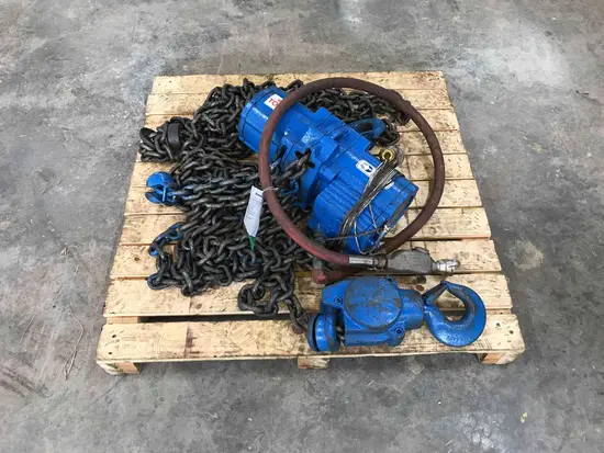 2012 JD NEUHAUS PROFI 3T 6T Hoist