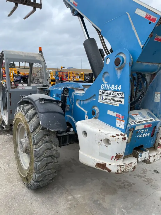 2013 Genie GTH-844 Forklift