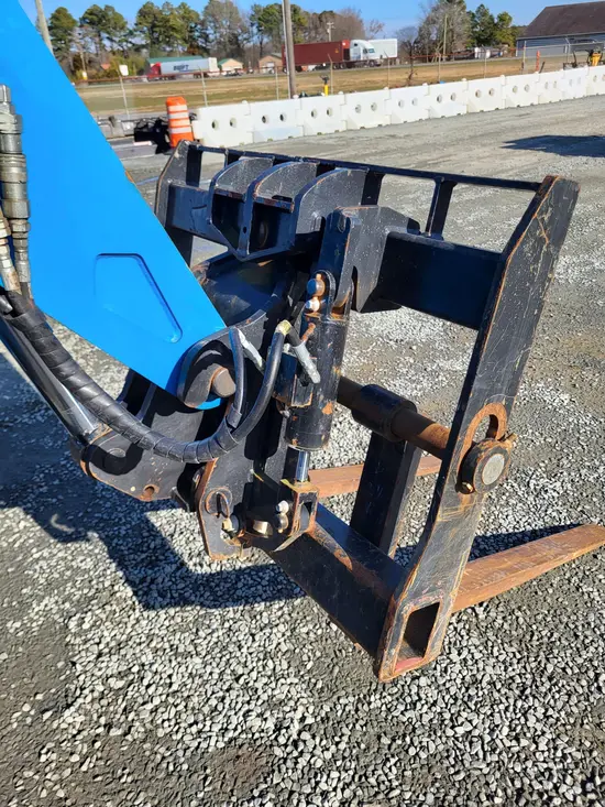 2016 Genie GTH-1056 Forklift