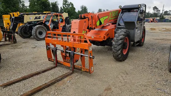2017 XTREME XR1045 Forklift