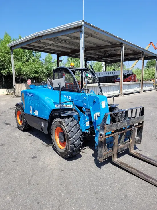 2017 Genie GTH-5519 Forklift