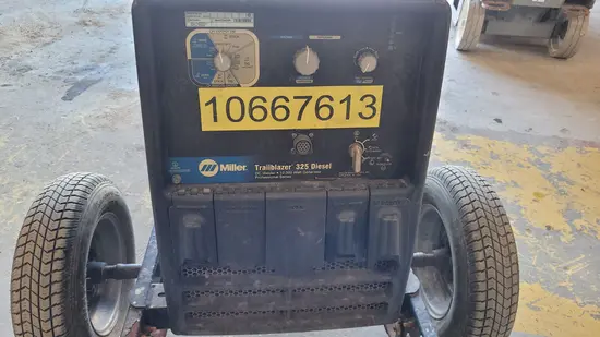 2017 Miller Welders TRAILBLAZER325D Welder