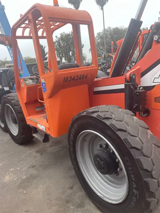 2015 SKYTRAK 6042 Forklift
