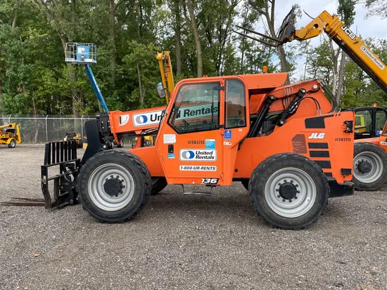 2016 SKYTRAK 6036 Forklift