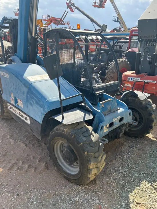 2015 Genie GTH-5519 Forklift