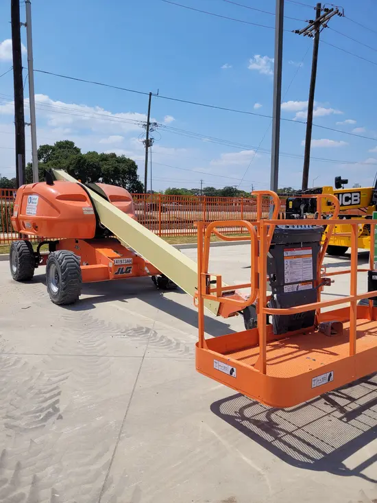 2014 JLG 400S Boom Lift