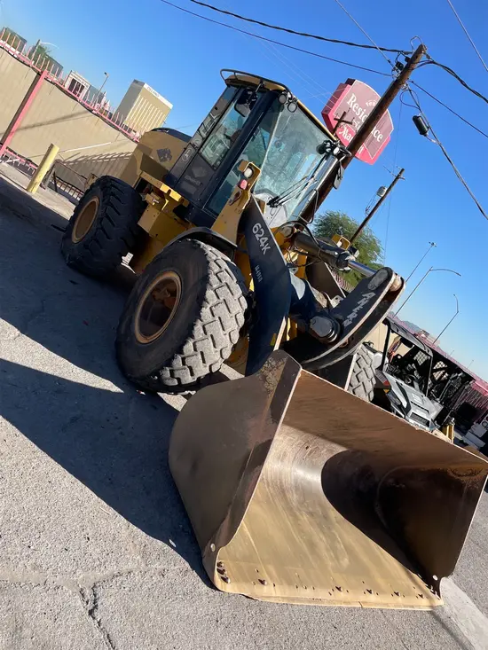 2016 John Deere 624K Wheel Loader