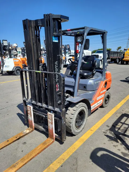 2019 Toyota 8FGU25 Warehouse Forklift