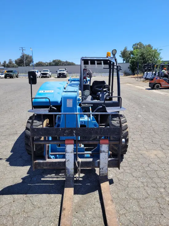 2016 Genie GTH-5519 Forklift