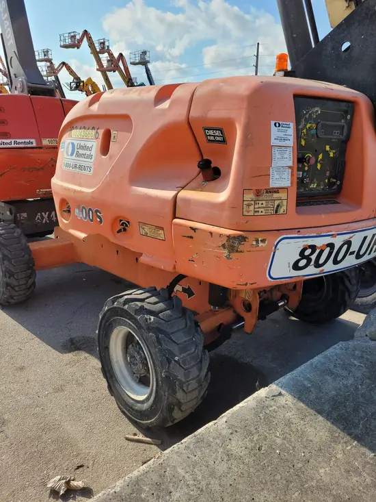 2014 JLG 400S Boom Lift