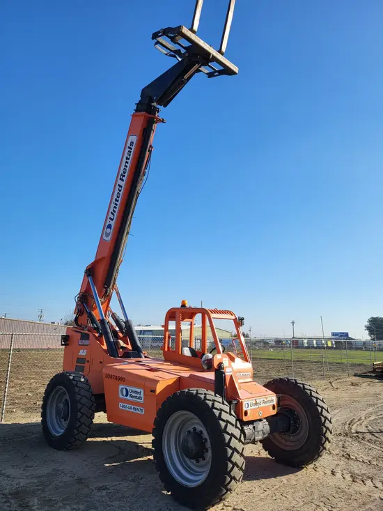 2016 SKYTRAK 8042 Forklift