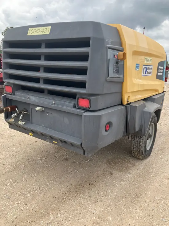 2017 Atlas Copco XAS440JD T4F Air Compressor