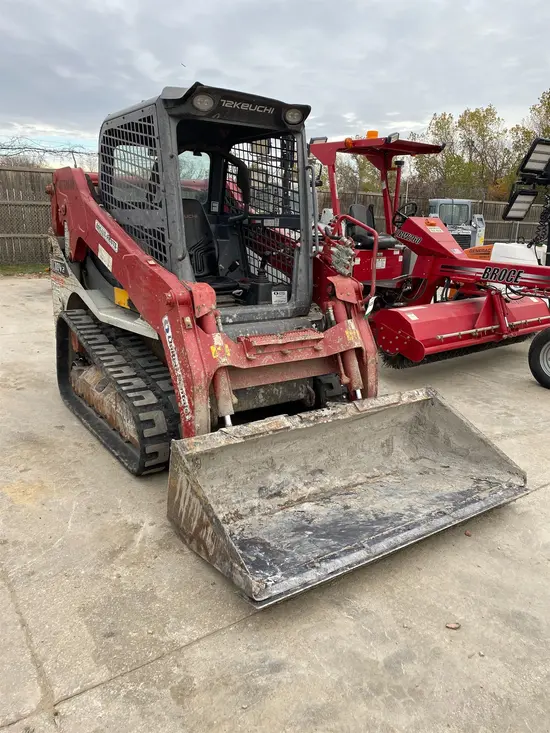 2018 Takeuchi TL10V2-R Track Loader