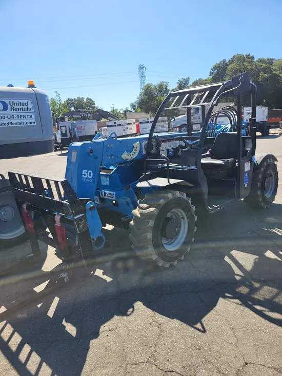 2017 Genie GTH-5519 Forklift