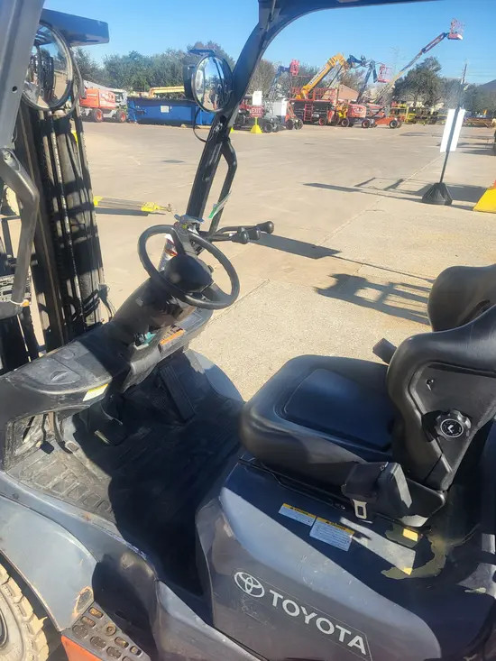 2019 Toyota 8FGU25 Warehouse Forklift