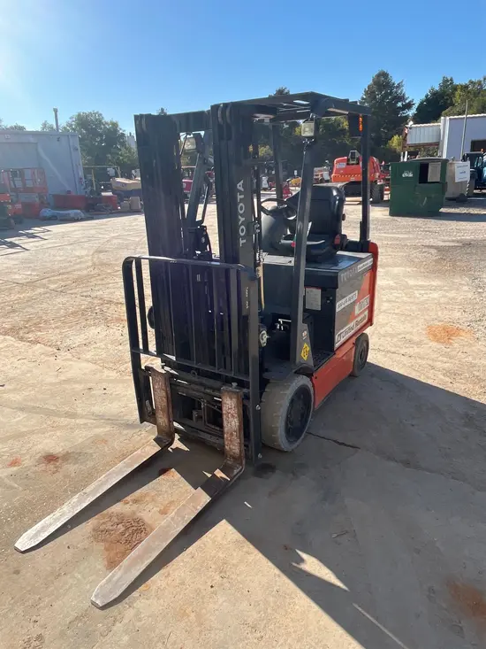 2018 Toyota 8FBCU25 Warehouse Forklift