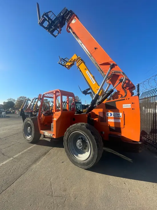 2017 SKYTRAK 10054 Forklift