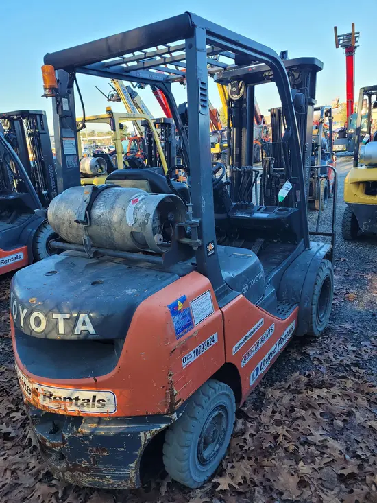 2018 Toyota 8FGU25 Warehouse Forklift