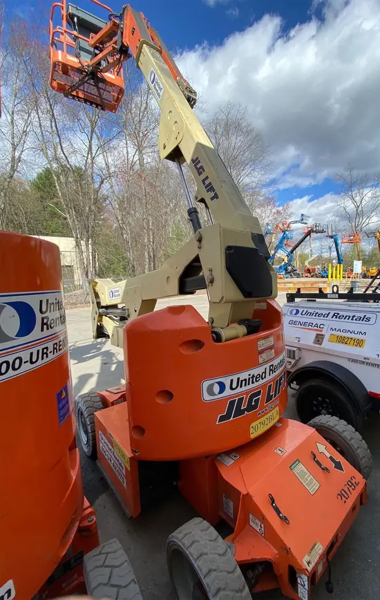 2015 JLG E400AJPN Articulating Boom Lift