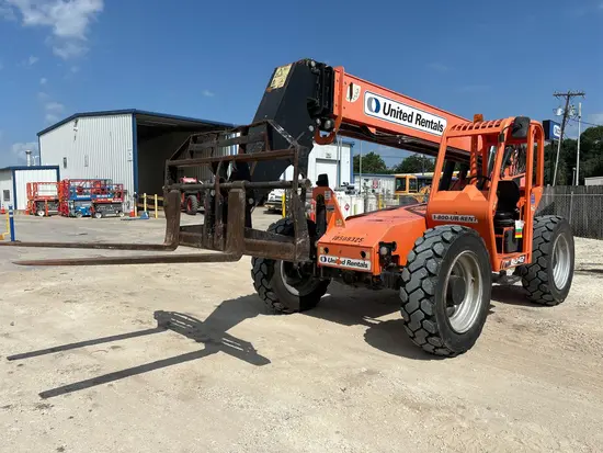 2016 SKYTRAK 6042 Forklift