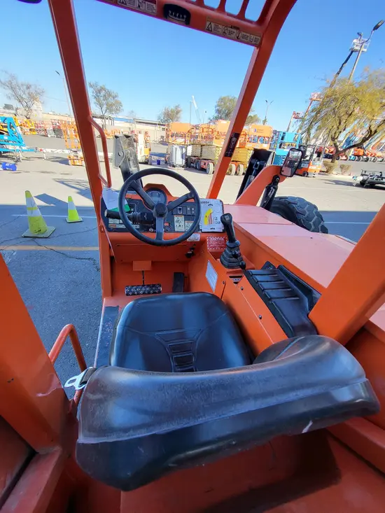 2017 SKYTRAK 10054 Forklift