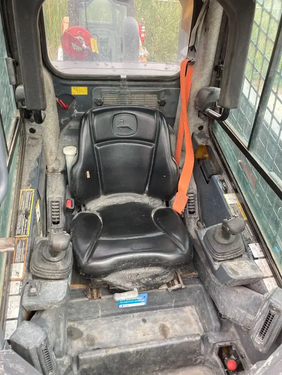 2017 John Deere 331G Track Loader
