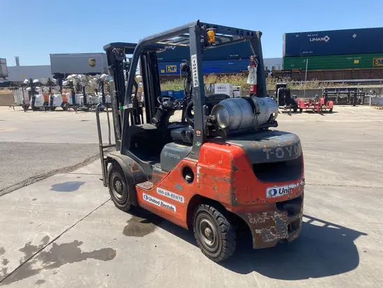 2018 Toyota 8FGU25 Warehouse Forklift
