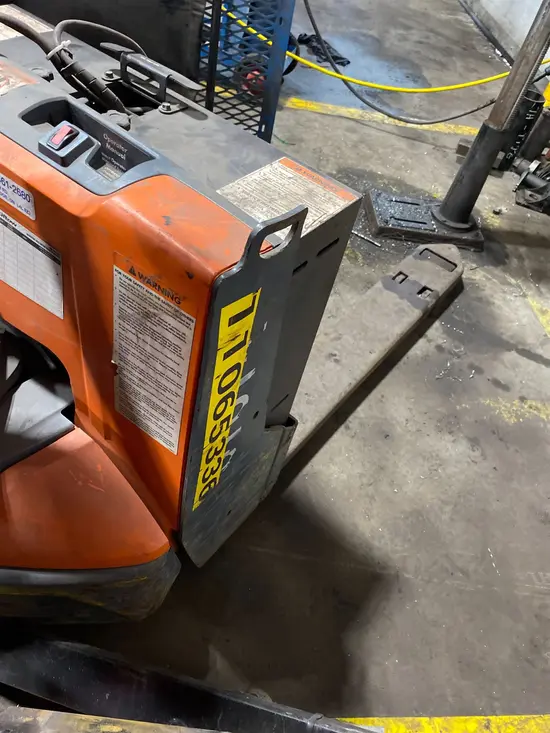 2017 Takeuchi TL8CW Track Loader
