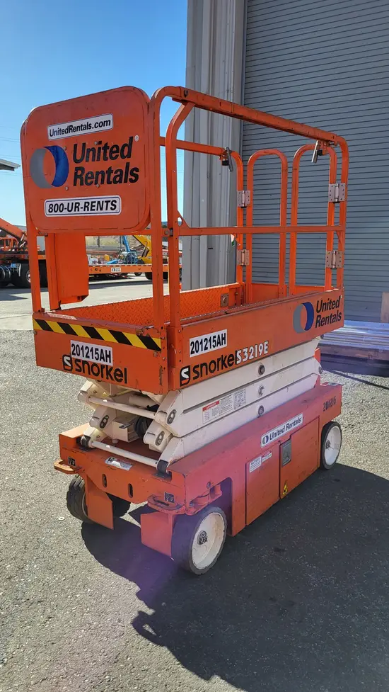 2017 Snorkel S3219E Scissor Lift