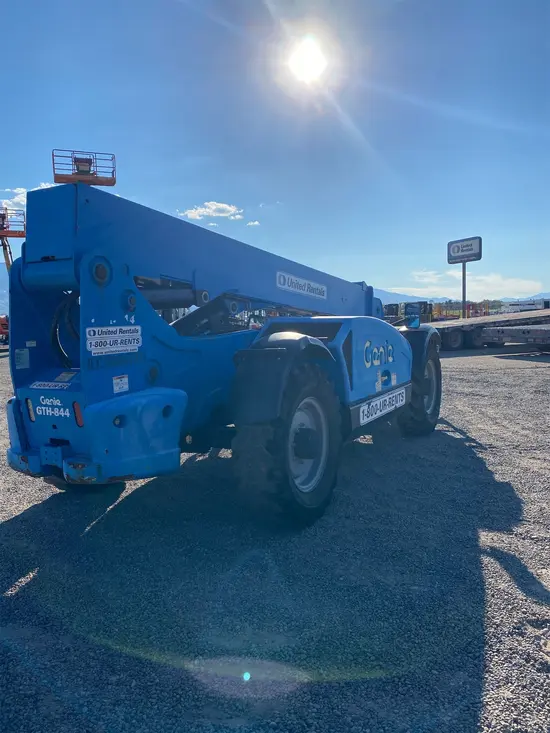 2015 Genie GTH-844 Forklift